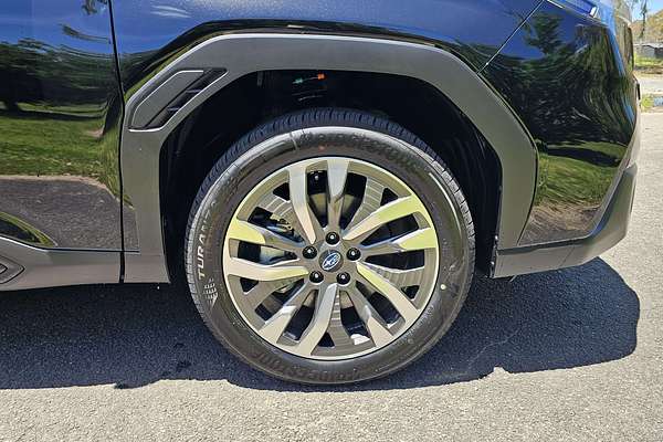 2025 Subaru Forester Hybrid Touring S6