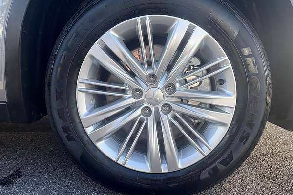 2022 Mitsubishi Outlander ES ZM