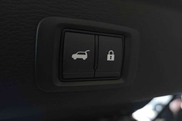2024 Mitsubishi Outlander PHEV Exceed Tourer ZM