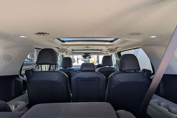 2022 Kia Carnival Platinum KA4