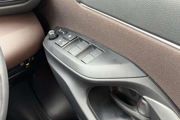 2021 Toyota Yaris Cross Urban MXPB10R