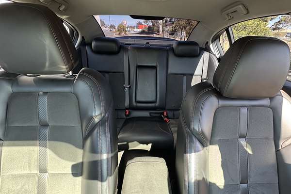 2016 Holden Commodore SV6 Black VF Series II