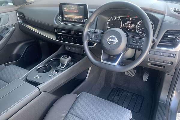 2025 Nissan X-TRAIL ST T33