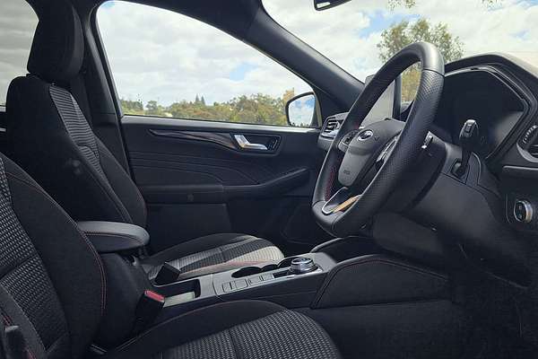 2022 Ford Escape ST-Line ZH