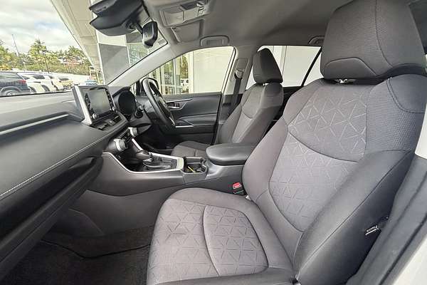 2021 Toyota RAV4 GXL MXAA52R