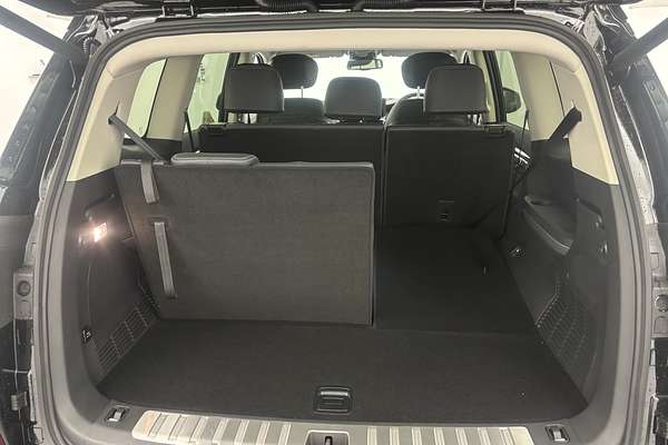 2025 LDV D90 Executive SV9A