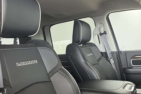 2024 RAM 2500 Laramie Rambox DJ 4X4