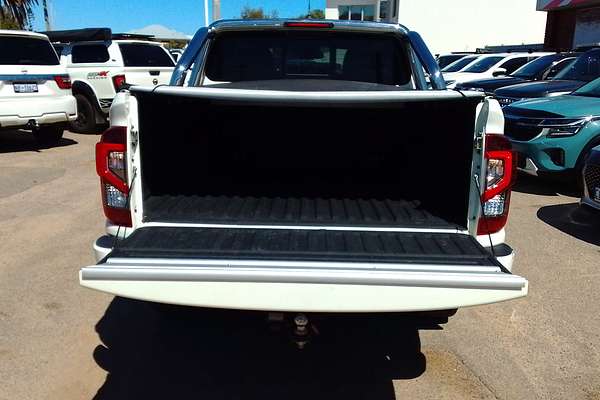2021 Nissan Navara ST D23