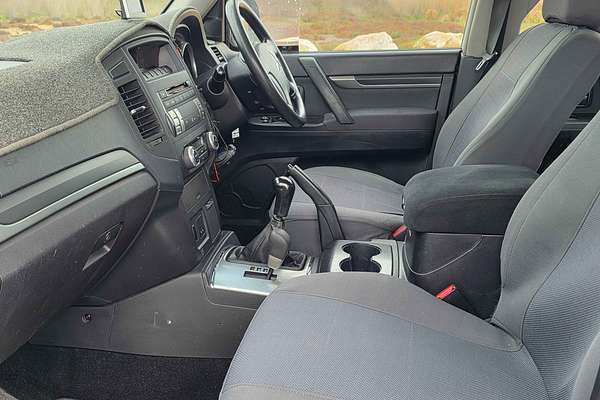 2008 Mitsubishi Pajero GLX NS