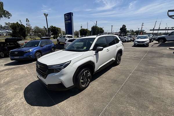 2025 Subaru Forester Hybrid S6