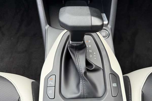 2025 Kia K4 GT-Line CL4m