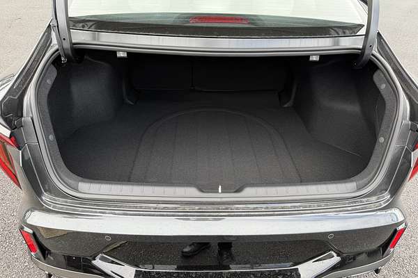 2025 Kia K4 GT-Line CL4m