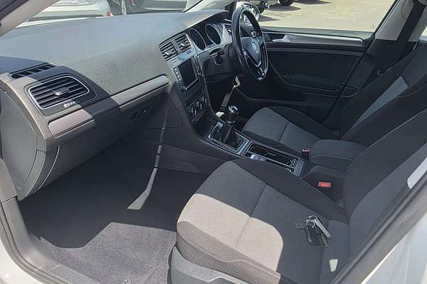 2016 Volkswagen Golf 92TSI 7