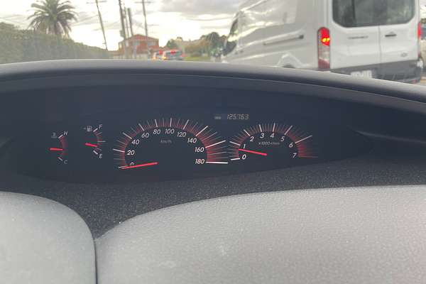 2005 Toyota Estima Aeras