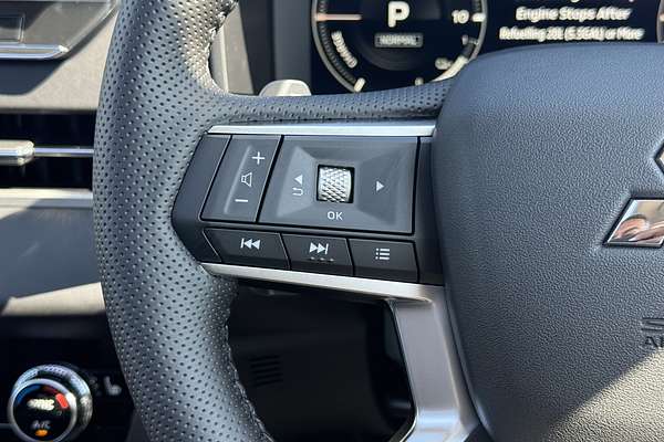 2025 Mitsubishi Outlander PHEV Exceed ZM