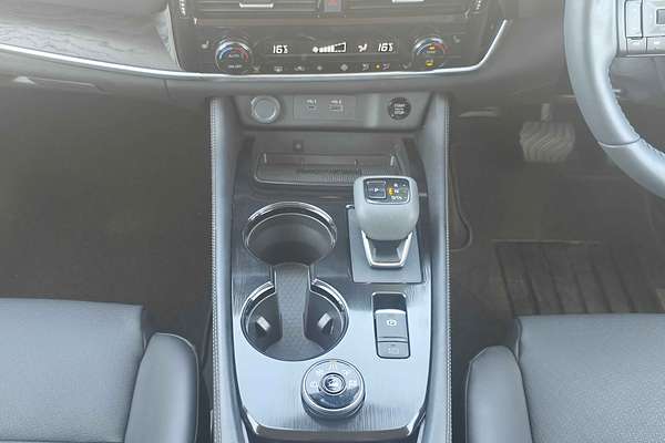 2024 Nissan X-TRAIL ST-L T33