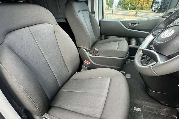 2025 Hyundai STARIA  US4.V3