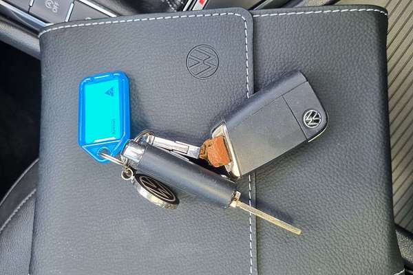 2021 Volkswagen Tiguan 162TSI R-Line 5N