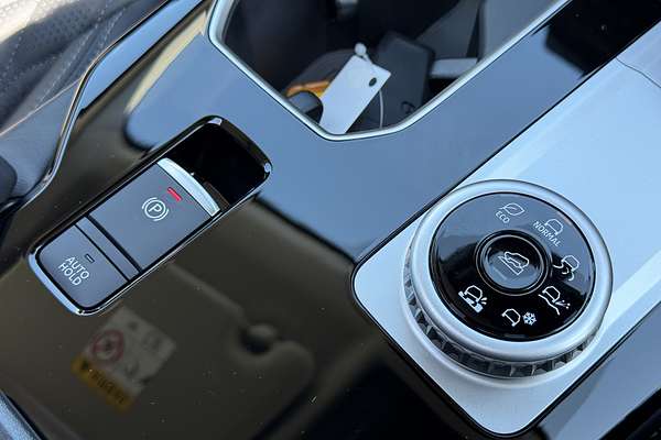 2025 Mitsubishi Outlander Exceed ZM