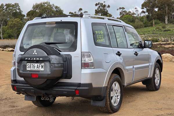 2008 Mitsubishi Pajero GLX NS