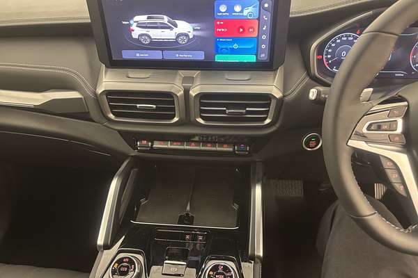 2025 LDV D90 Executive SV9A