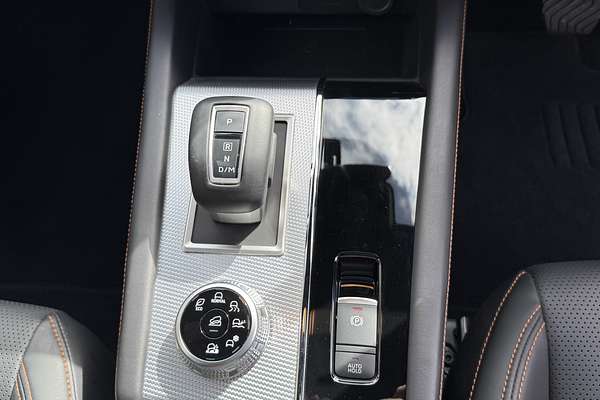 2024 Mitsubishi Outlander Exceed ZM