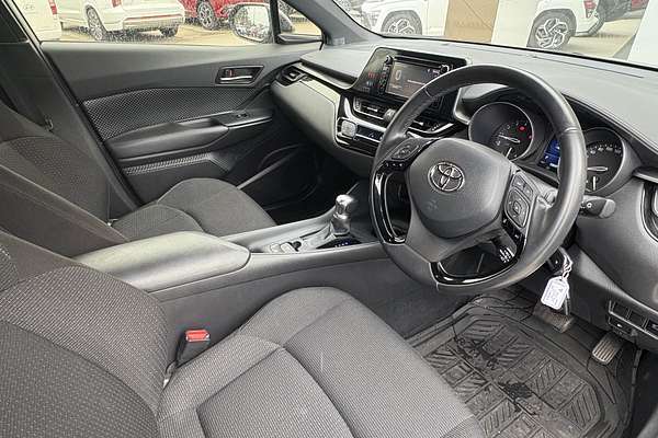 2018 Toyota C-HR NGX10R