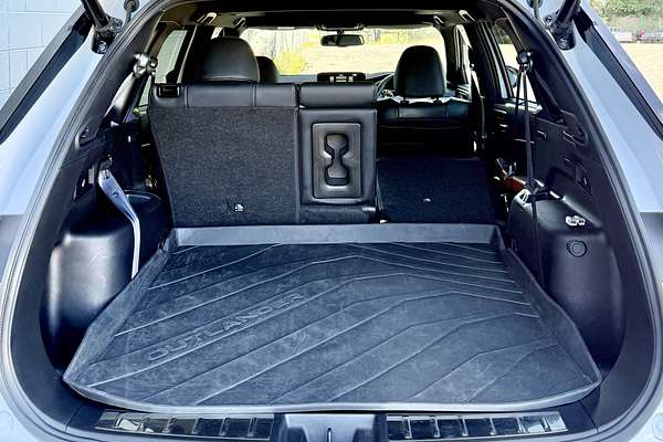 2023 Mitsubishi Outlander Exceed ZM