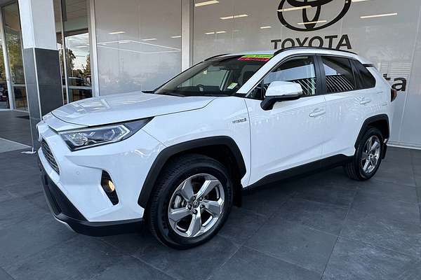 2020 Toyota RAV4 GXL AXAH52R