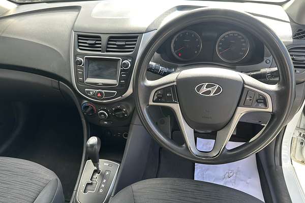 2016 Hyundai Accent Active RB4