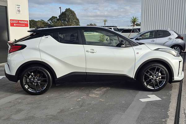 2022 Toyota C-HR GR Sport ZYX10R