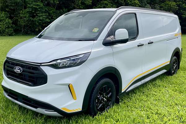 2025 Ford Transit Custom Trail