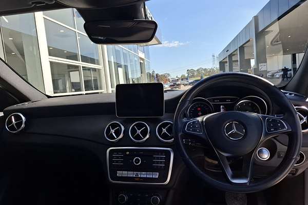 2018 Mercedes-Benz GLA-Class GLA180 X156