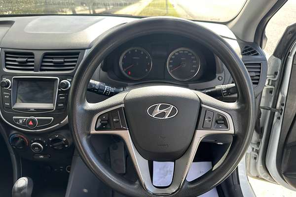 2016 Hyundai Accent Active RB4