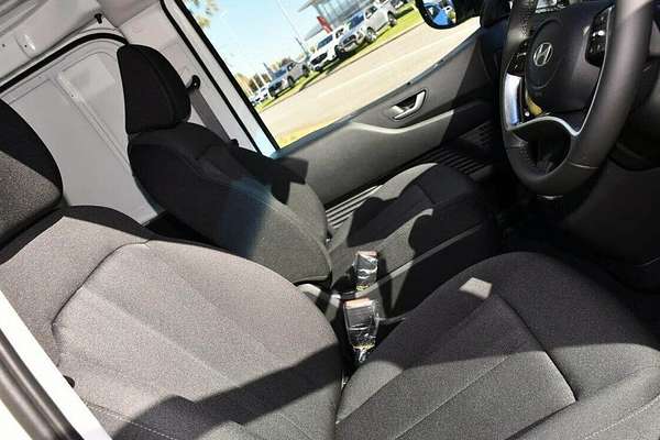 2025 Hyundai STARIA  US4.V3