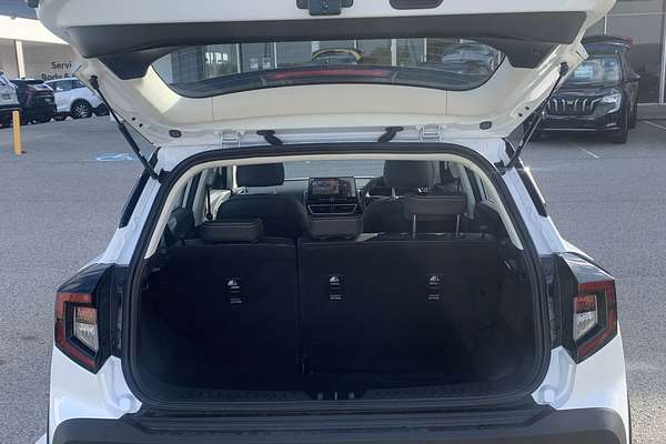 2025 Mahindra XUV3XO