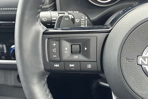 2025 Nissan X-TRAIL ST-L T33