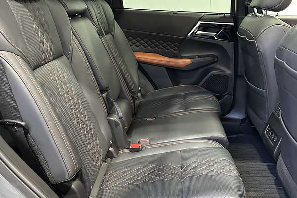 2023 Mitsubishi Outlander PHEV Exceed Tourer ZM AWD