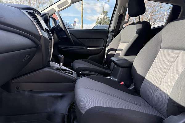 2022 Mitsubishi Triton GLX+ MR 4X4
