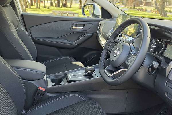 2025 Nissan QASHQAI ST-L J12