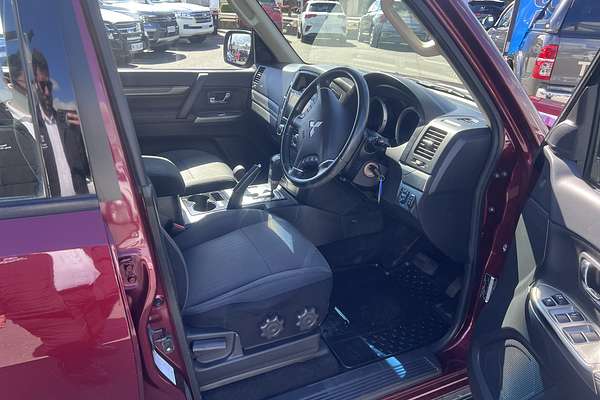 2019 Mitsubishi Pajero GLX NX