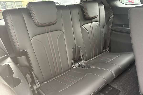 2025 Isuzu MU-X X-TERRAIN