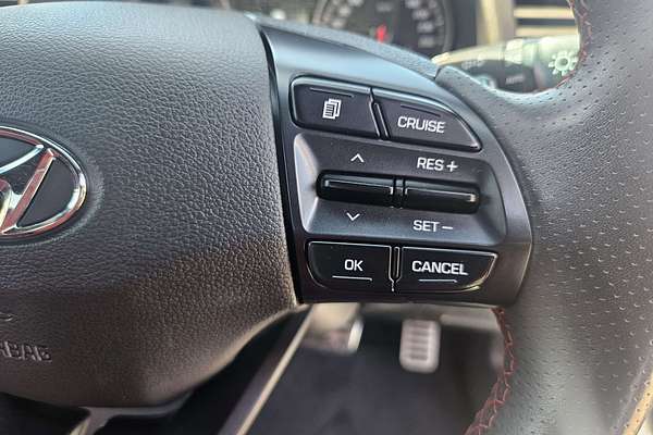 2017 Hyundai Elantra SR TURBO AD