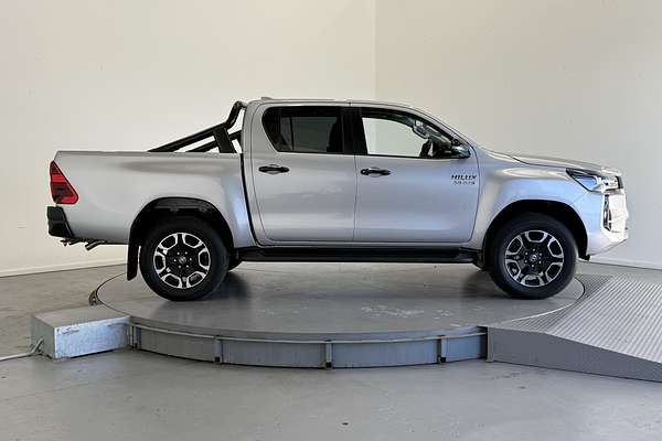 2024 Toyota Hilux SR5 48V GUN126R 4X4