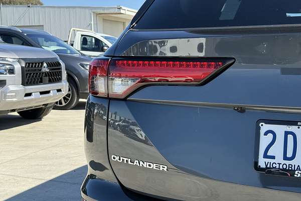 2025 Mitsubishi Outlander PHEV GSR ZM