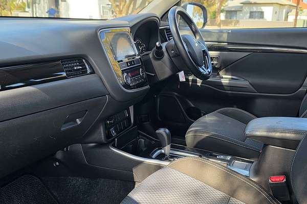 2018 Mitsubishi Outlander ES ZL