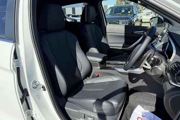 2025 Mitsubishi Eclipse Cross Exceed YB