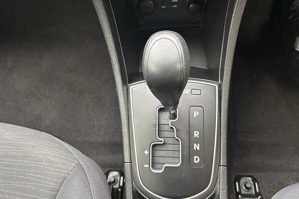 2016 Hyundai Accent Active RB4