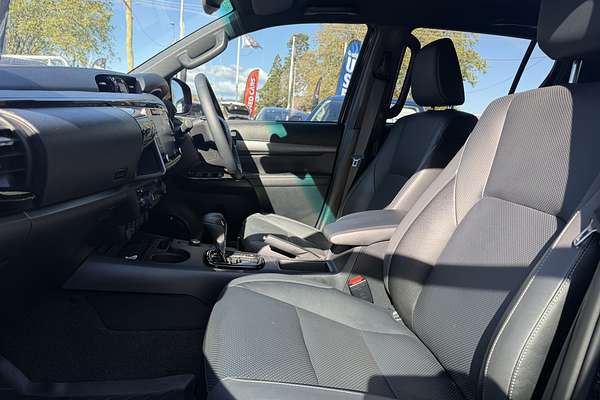 2024 Toyota Hilux Rogue 48V GUN126R 4X4