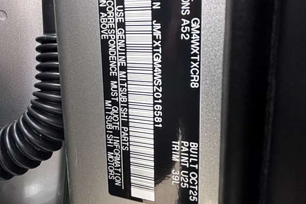 2025 Mitsubishi Outlander LS ZM